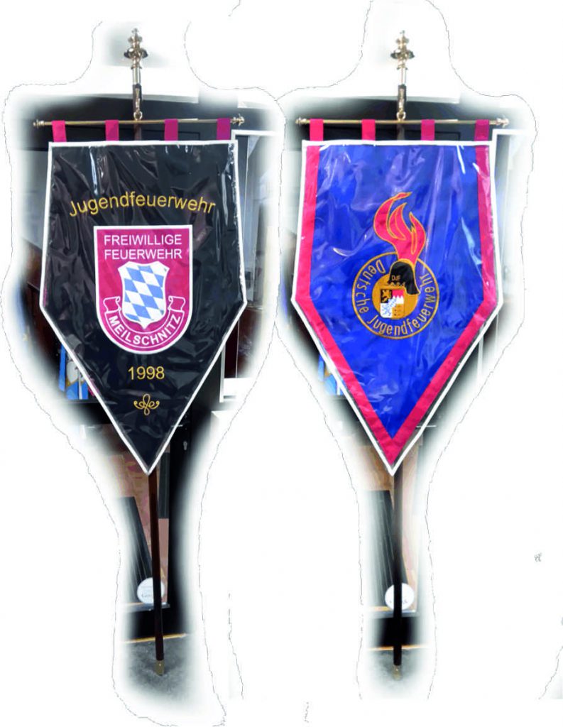 fAHNENHÜLLE